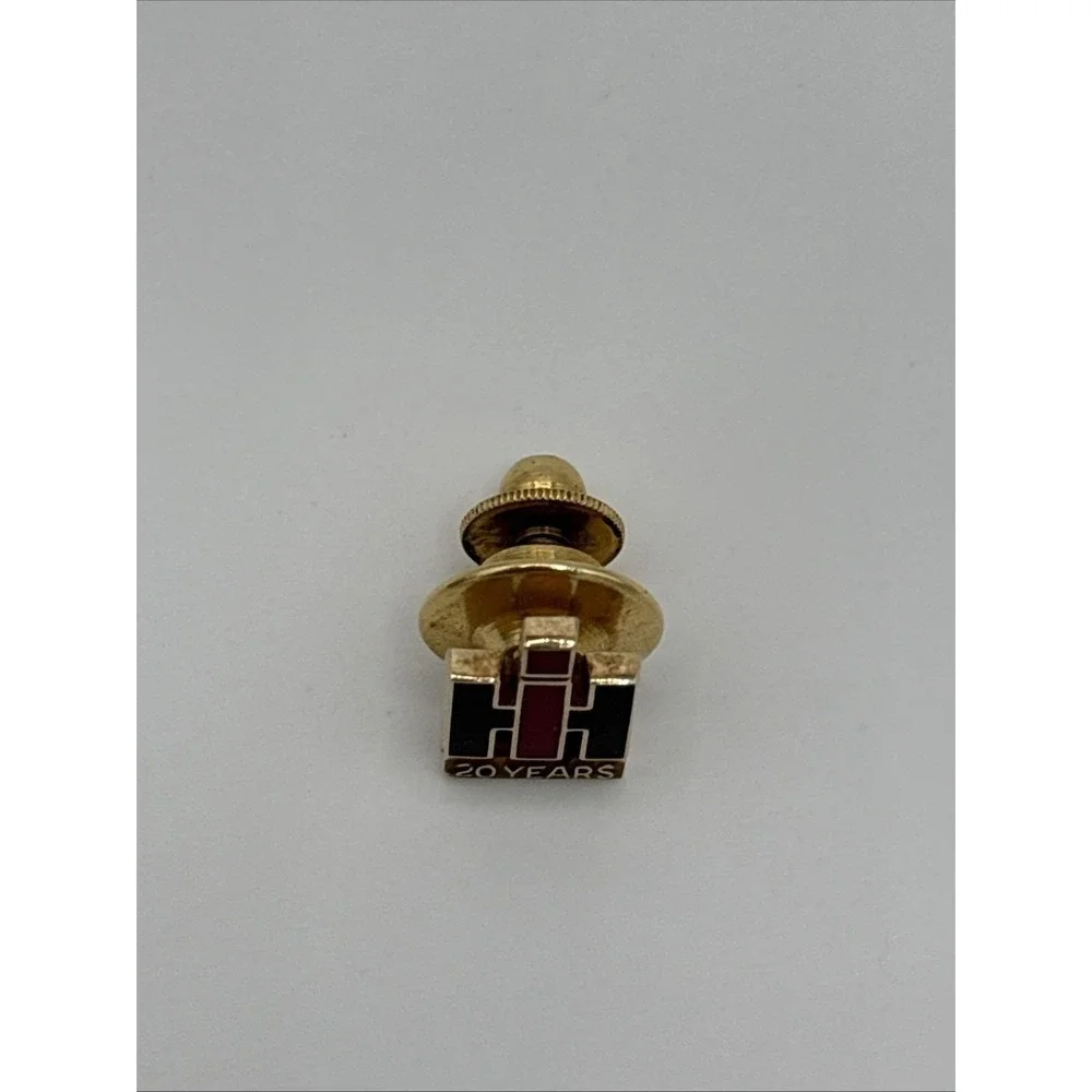 Vintage 10K Solid Gold International Harvester IH 20 Years Service Pin Balfour
